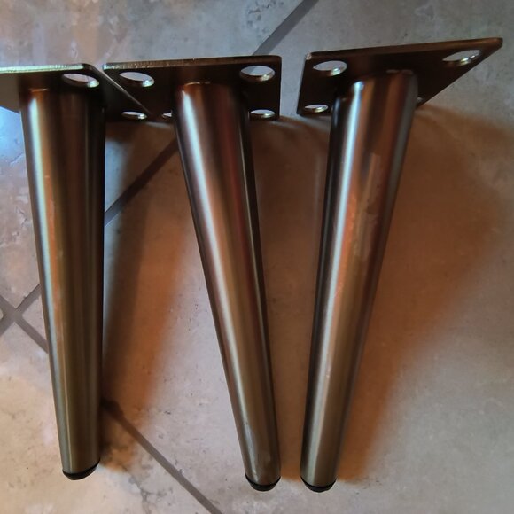 (8) Angled 9" Tapered MCM Legs - Picture 5 of 5